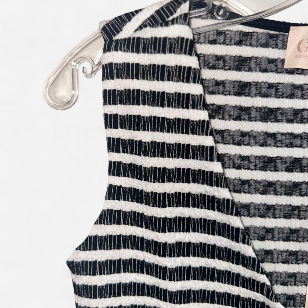 NWT Preppy Monochrome Striped Knit Vest Top XS